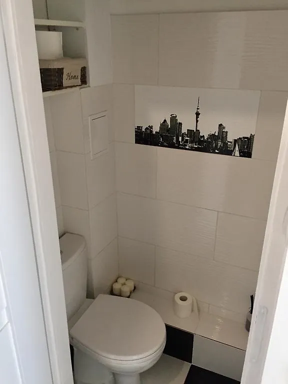 Apartament Zelazna Apartment Warsaw